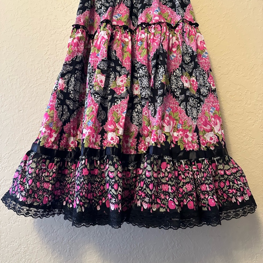 Lapis Anthropologie Dress Tube Strapless
Boho Pink & Black Floral with Laces - Picture 9 of 10